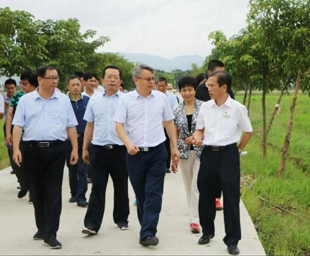 海南省人民政府副省长刘平治在三亚调研南繁科技城项目